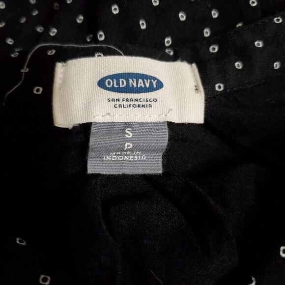 Old Navy Black & White Open Polka Dot Long Sleeve Shirt - Picture 8 of 8